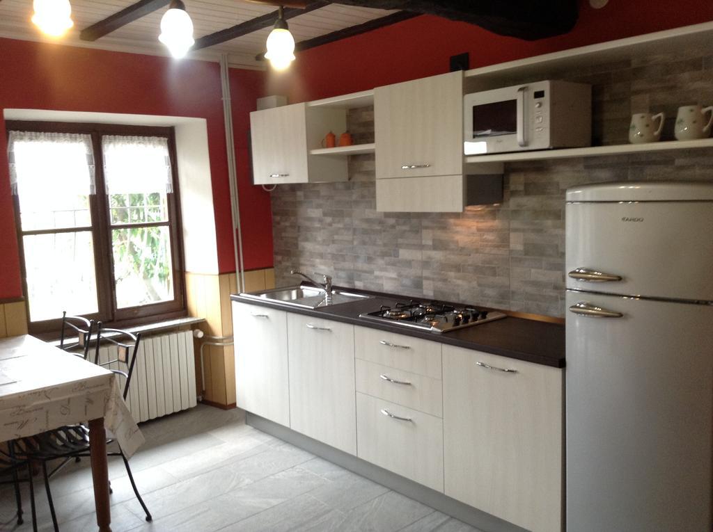 Вілла Casa Bartula Bolzano Novarese Номер фото