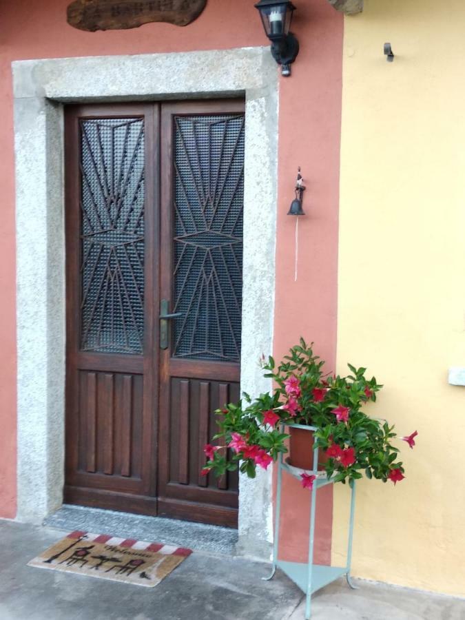 Вілла Casa Bartula Bolzano Novarese Екстер'єр фото